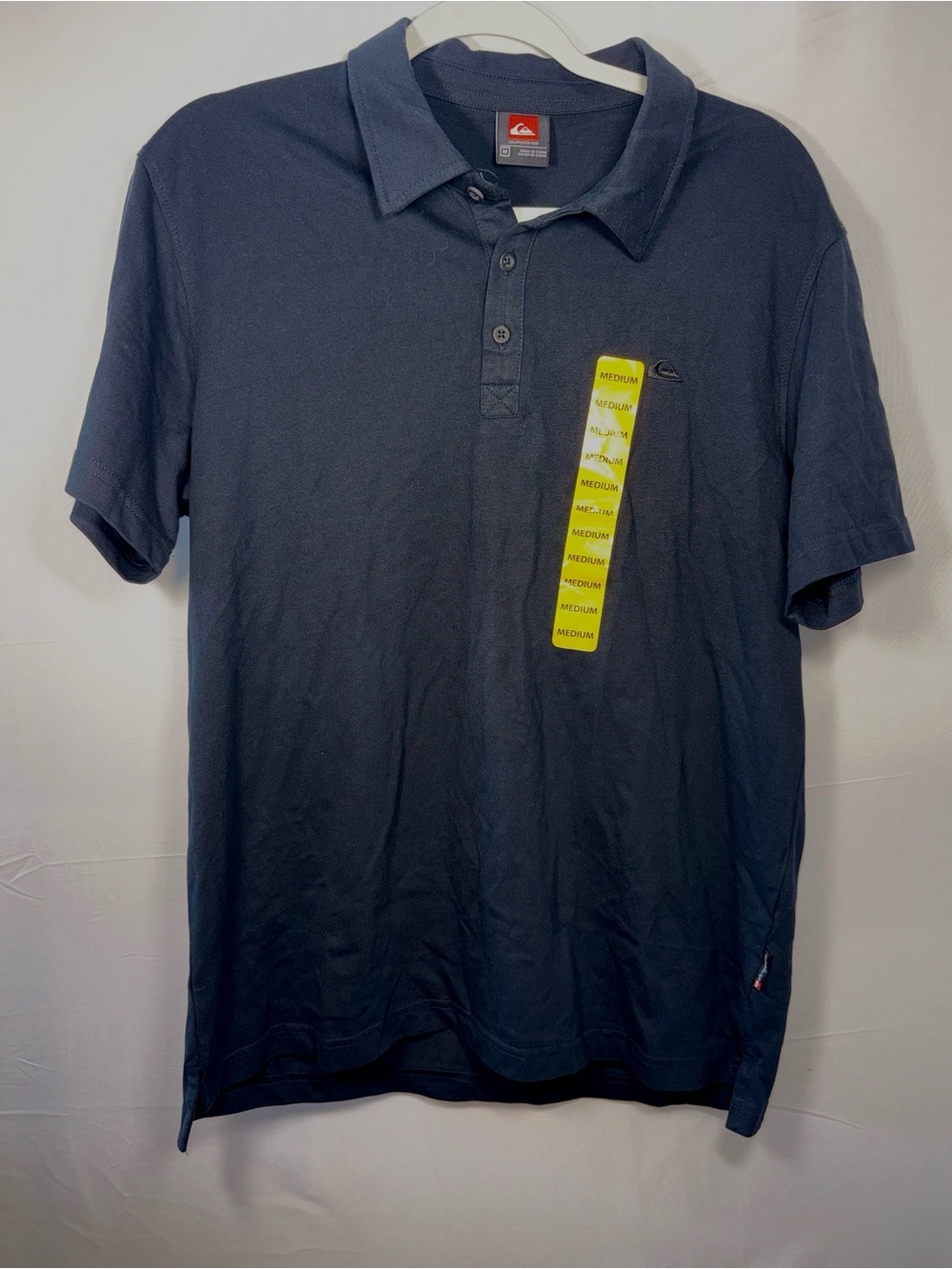 Quiksilver NWT Men’s Black Button Polo Logo Short Sleeve Shirt Size Medium